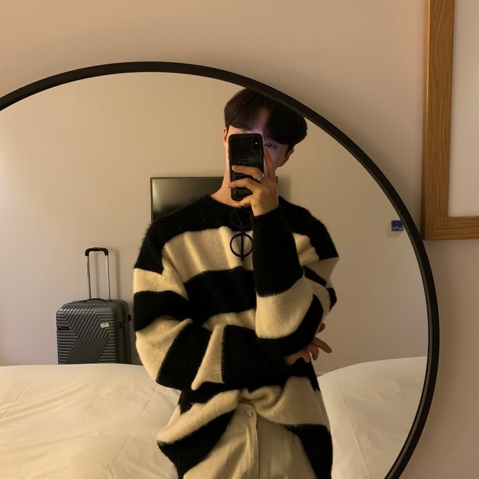 Round Neck Striped Design Sense Niche Soft Glutinous Sweater
